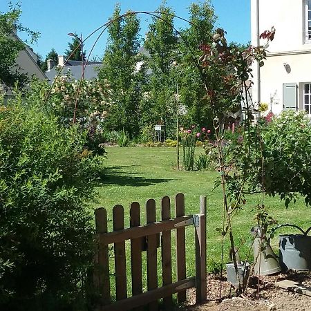 Chambre D'Hote Le 18-20 Bed and Breakfast Saint-Martin-des-Entrées Exterior foto